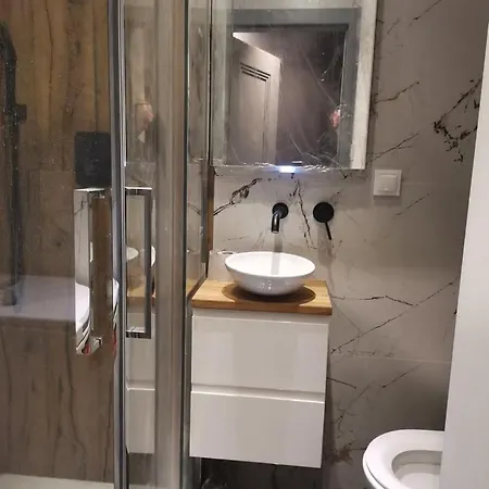 Niesamowita Nowoczensa Kawalerka W Centrum Kmicica *