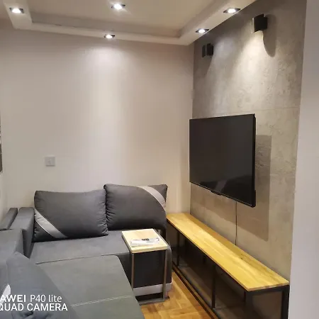 Appartamento Niesamowita Nowoczensa Kawalerka W Centrum Kmicica