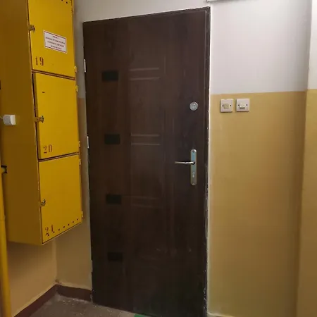 Appartamento Niesamowita Nowoczensa Kawalerka W Centrum Kmicica