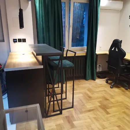 Appartamento Niesamowita Nowoczensa Kawalerka W Centrum Kmicica *