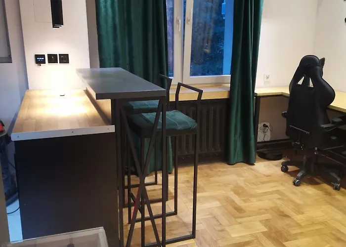 Apartment Niesamowita Nowoczensa Kawalerka W Centrum Kmicica *